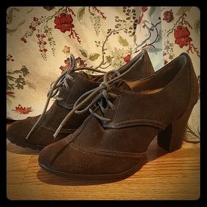 Sonoma suede Megan Brown Oxford heels